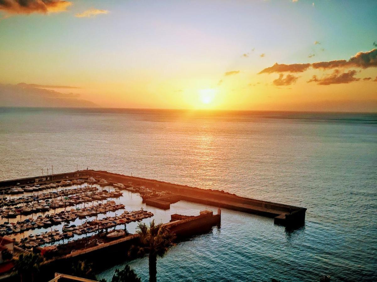 Magnificent Apt. With Sea View, Cliff & Marina Santiago Del Teide Bagian luar foto