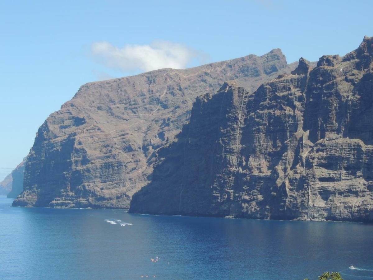 Magnificent Apt. With Sea View, Cliff & Marina Santiago Del Teide Bagian luar foto